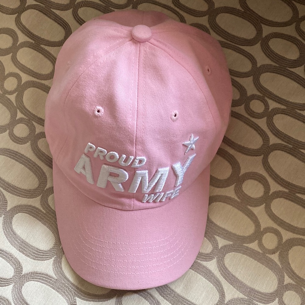 Eagle Crest Pink & White “Proud Army Wife” Cap. OS